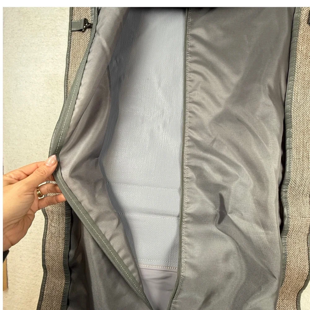 Viaggio Garment Bag Gray Tweed Travel Suit Carrier Shoulder Strap Professional